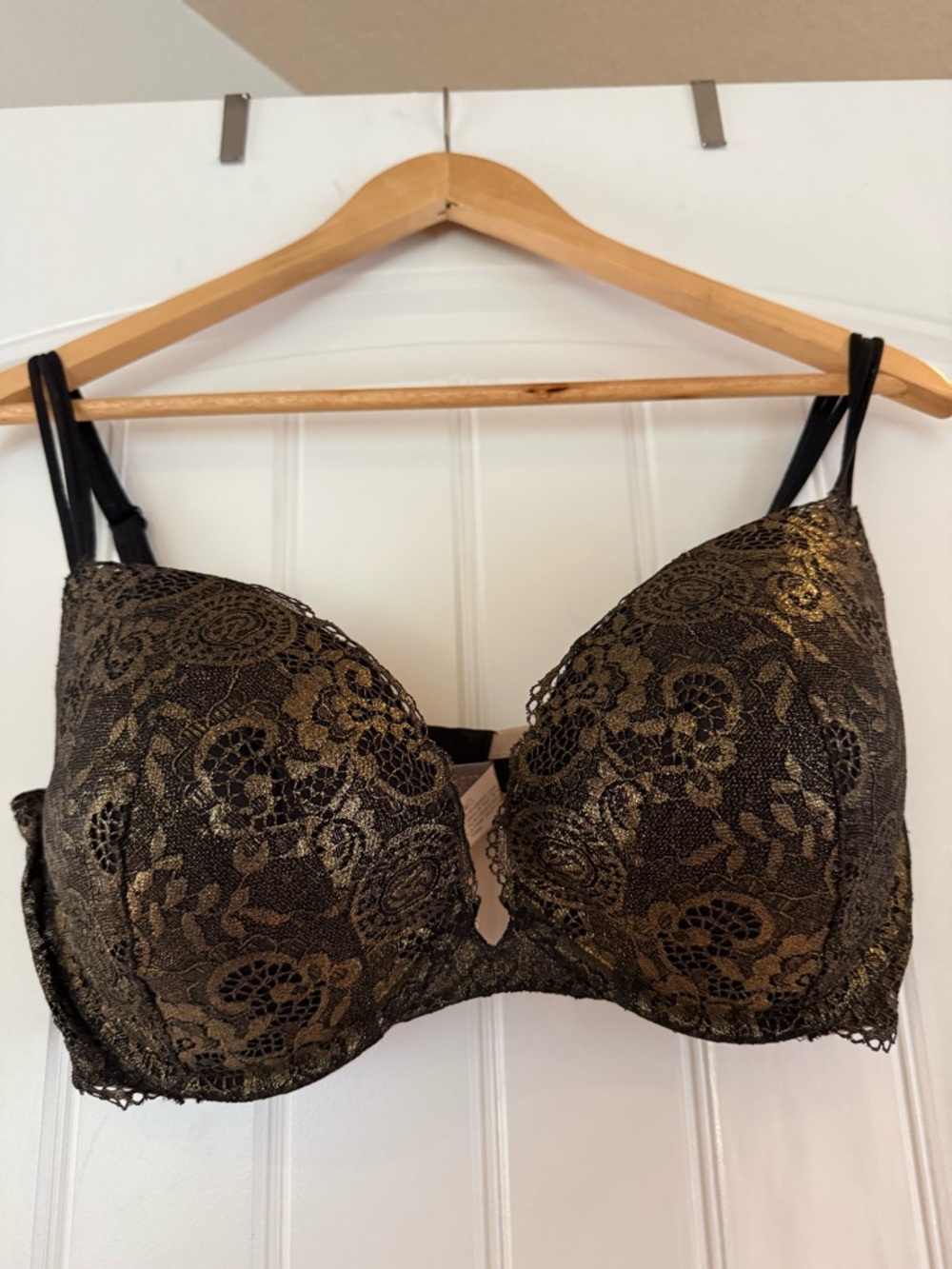 Victoria’s Secret “Very Sexy Push Up” Black and Gold Lace 36DD